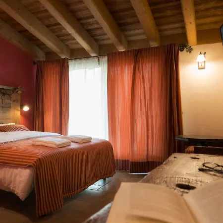 Hotel Lo Tzeno Fénis Esterno foto